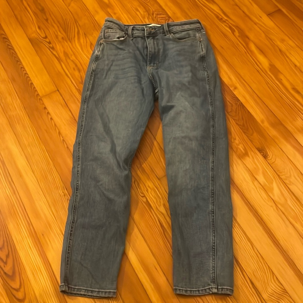 Abercrombie and Fitch mom jeans medium blue wash